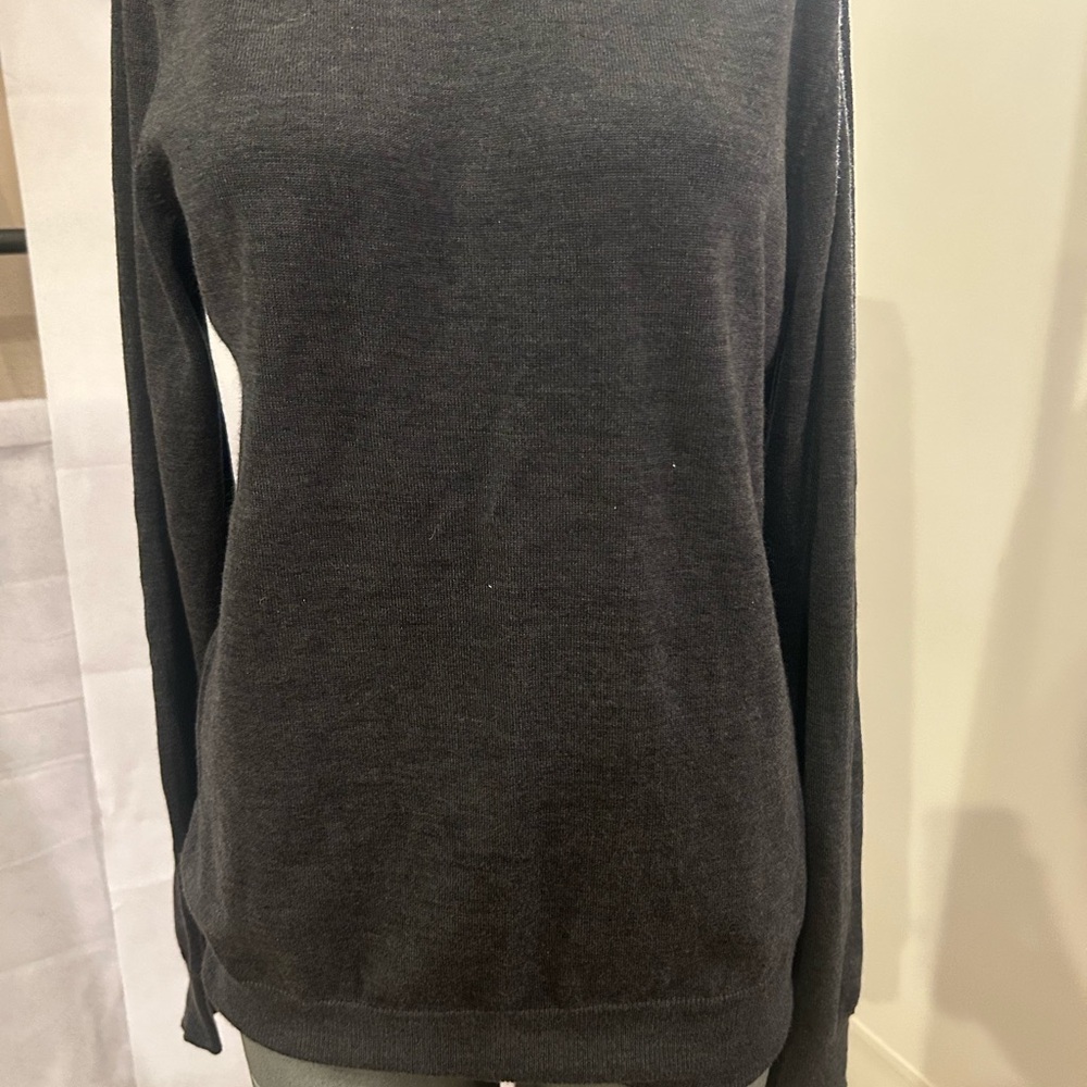 Tahari Charcoal Crewneck Sweater 4034